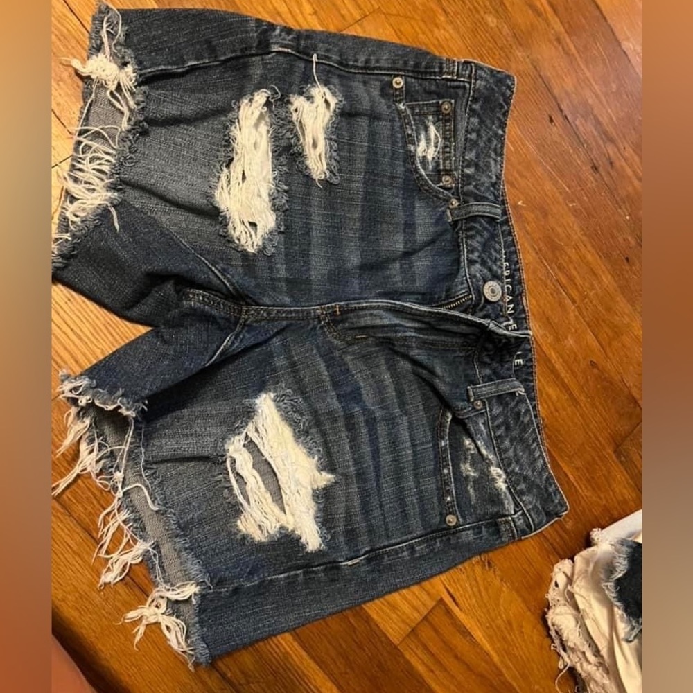 AE shorts